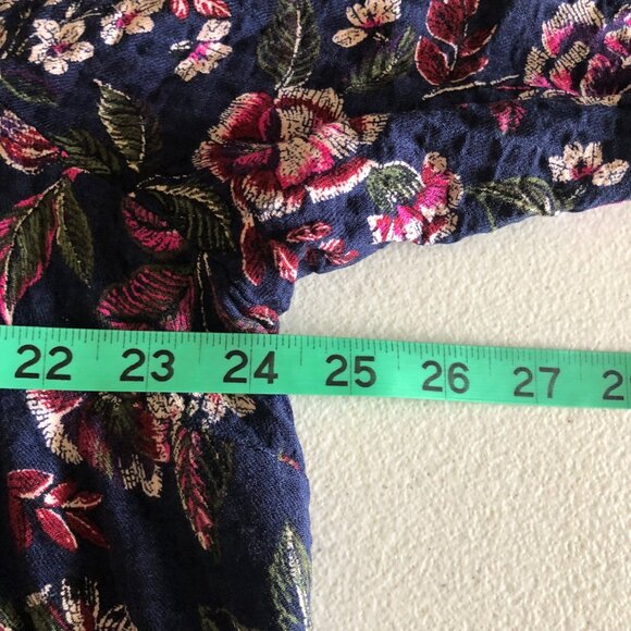 Torrid Women’s Size 1X Top Off the Shoulder Long Sleeve Halter Style NWT! - Picture 12 of 14